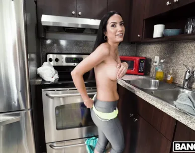 Guy Fucked New Maid for Cash!