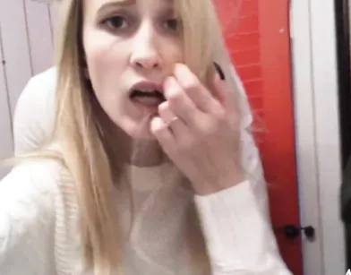 Hidden Camera Sex Tape in Fitting Room!