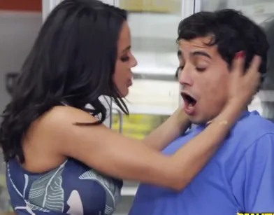 Guy Wanted Salad but Ended Up Eating MILF Ass Then Fucking Her!