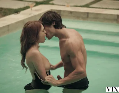 Young Hottie Fucks Her Dream Guy on the First Day of Vacation!