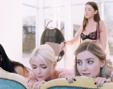 Hot Babe Licks Girls' Pussies & Makes Them Lick Hers!
