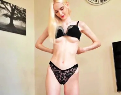 Sister Fucks Brother Before Going on Date with Boyfriend!