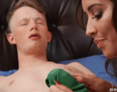 Young Boy Came in Front of Stepmom and Then Fucked Her!