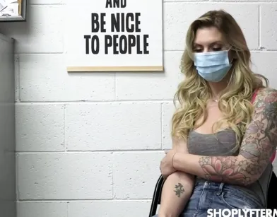Fucked the Security Guard Because Her Acting Sucked!