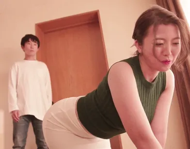 Horny Asian Babe Gets on All Fours and Seduces Him!