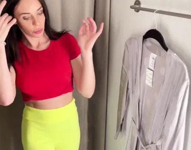 Came Deep in Her Mouth in Mall Fitting Room!