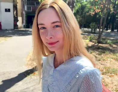 Helped Young College Girl Then Fucked Her for Money!