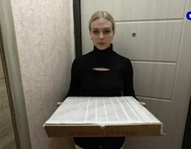 Young Pizza Delivery Girl Brought More Than Pizza – Her Hot Wet Pussy!