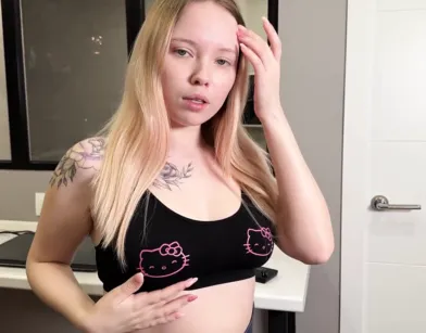Stepsister Rode My Dick After Her Workout!